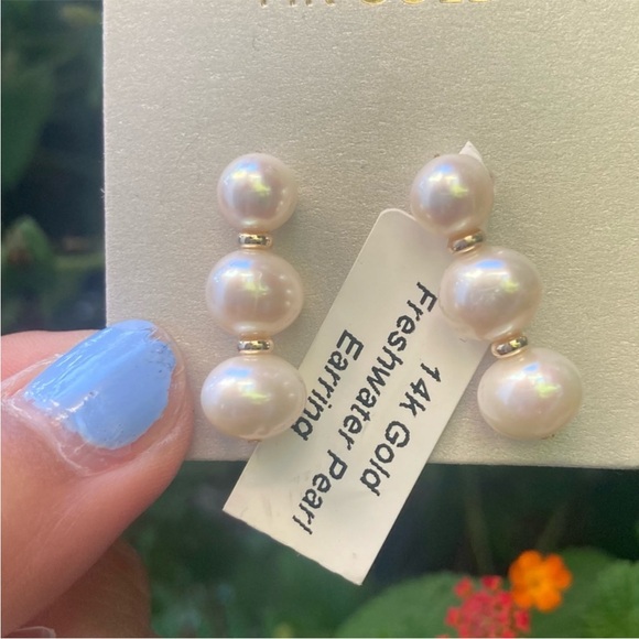 14ct.Gold Freshwater Pearl Earrings - Picture 3 of 17